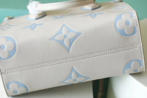 AAA Pruses Bags VUITTON ONTHEGO MM LOUIS 0824